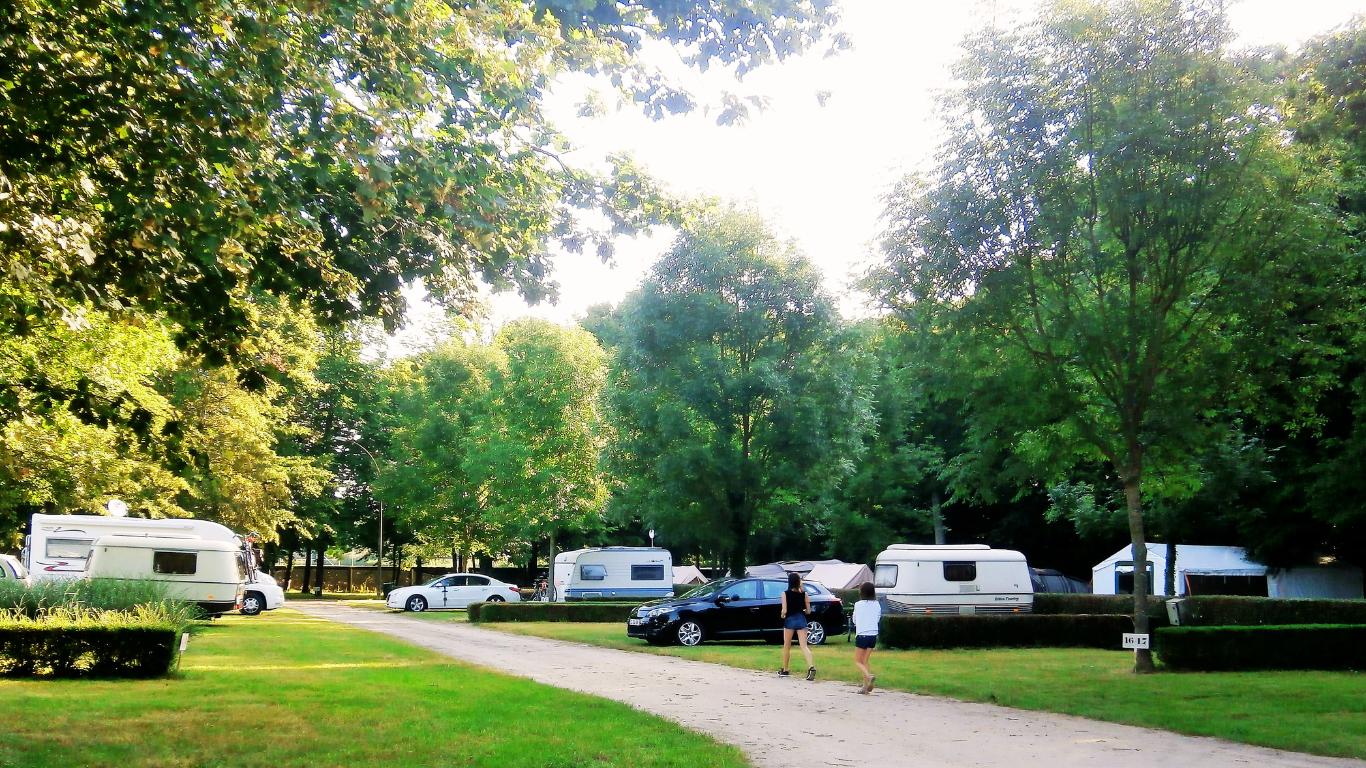 Camping du donjon à Bellegarde