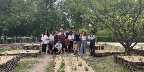 Stagiaires du chantier formation du jardin du presbytère