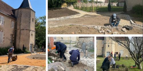Sélection de photos montrant les étapes du chantier formation pour le jardin d'inspiration médiévale