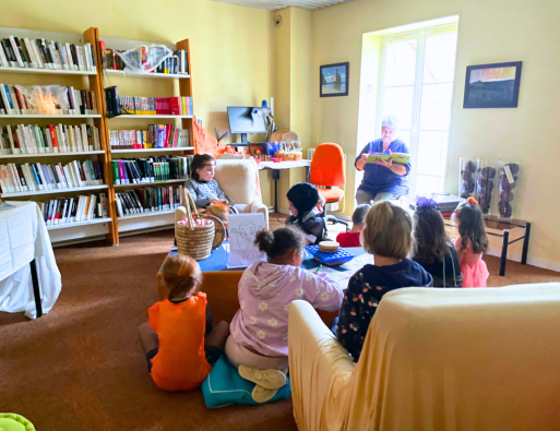 Moment lecture à la bibliothèque de Bellegarde
