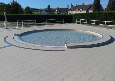 Pateaugeoire de la piscine de Bellegarde
