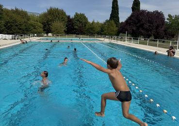 Vue de la piscine de Bellegarde dans le Loiret
